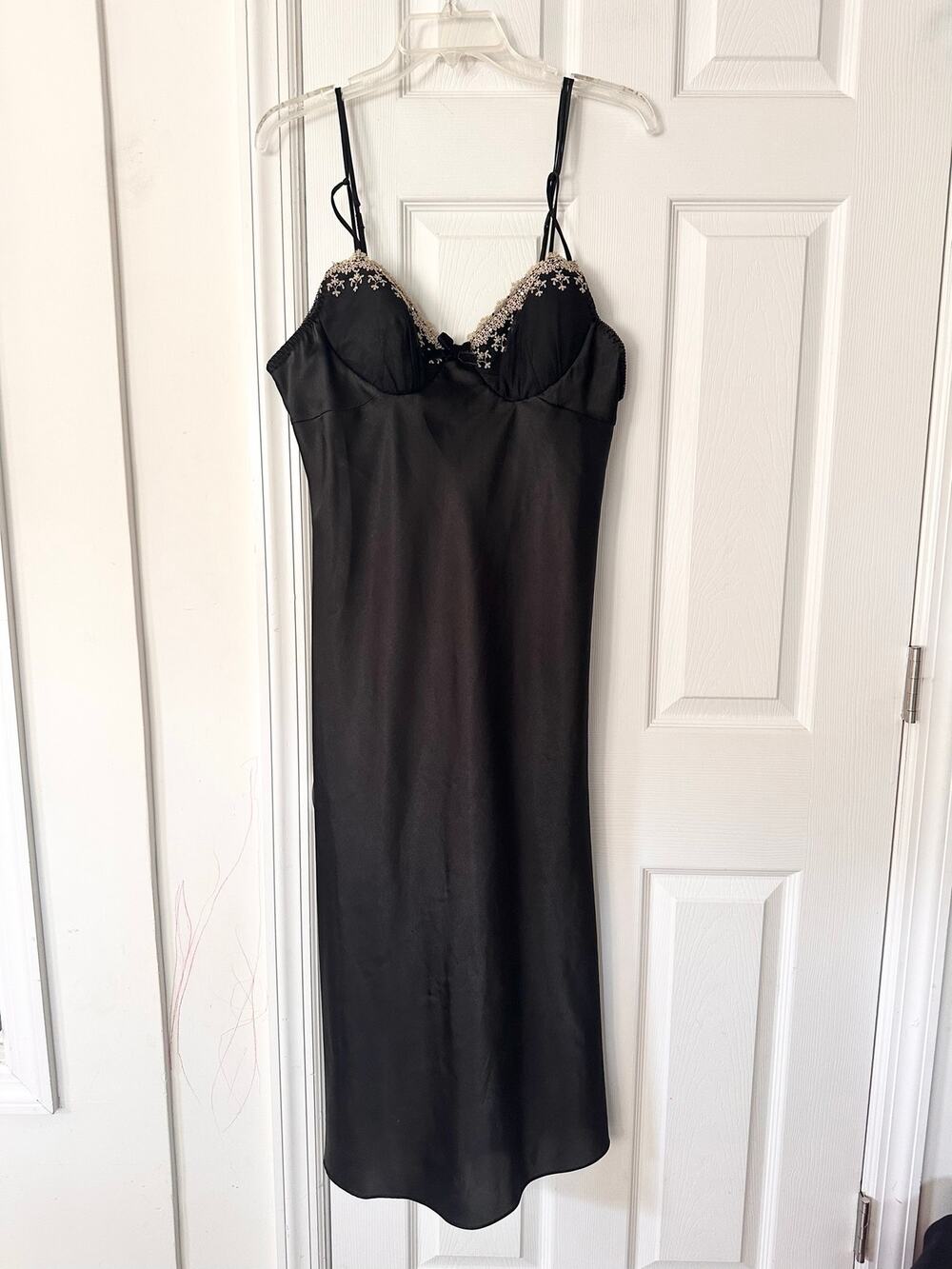 Enchanting Vintage Black Satin Lace Trim Bustier Scallop Cups Midi Nightgown Lrg